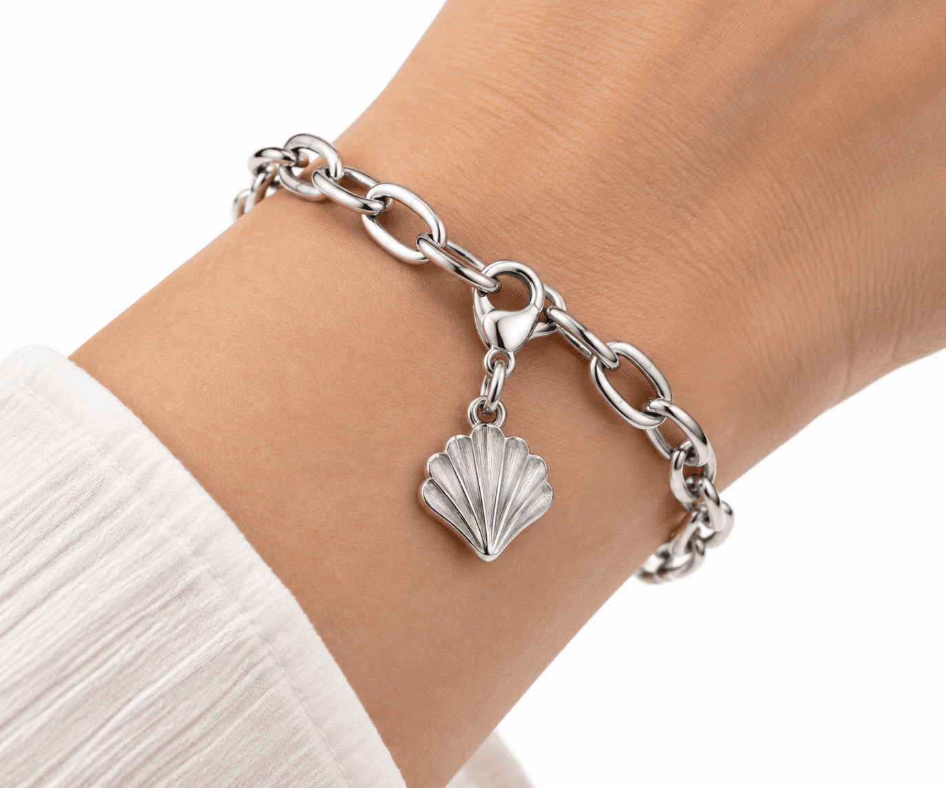 Lagoon Whisper Scallop Seashell Charm in Champagne Gold 5