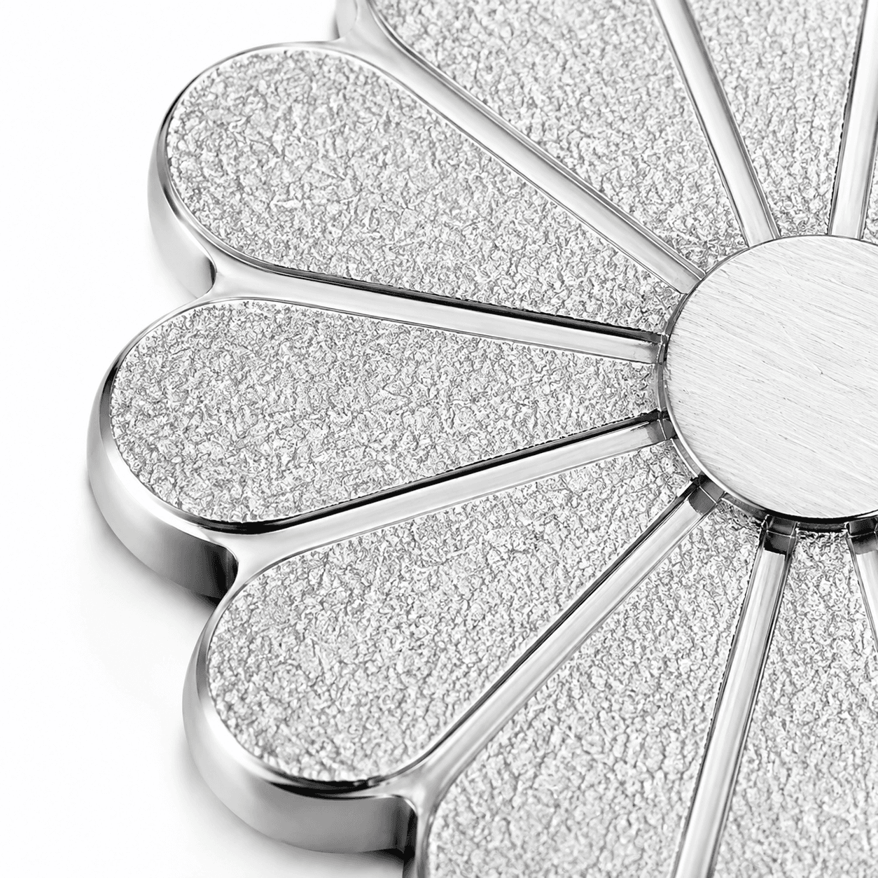 Aurora Daisy Openwork Charm 3