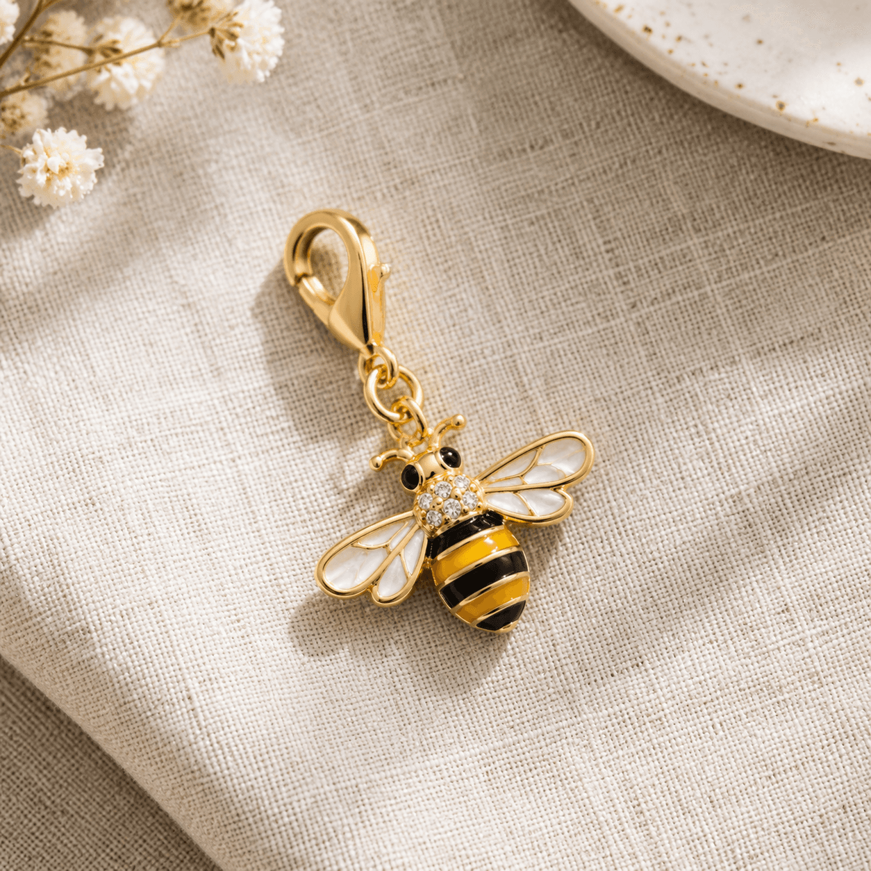 Bee Purse Charm Styling Guide: 2026 Gallery