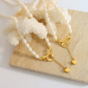 Bow Pendant Pearl Necklace - Image 4